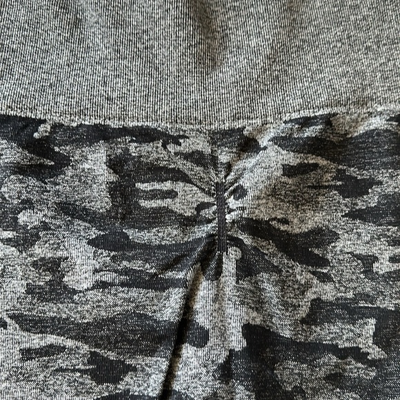 F3 Activewear Camo Leggings - Picture 4 of 5